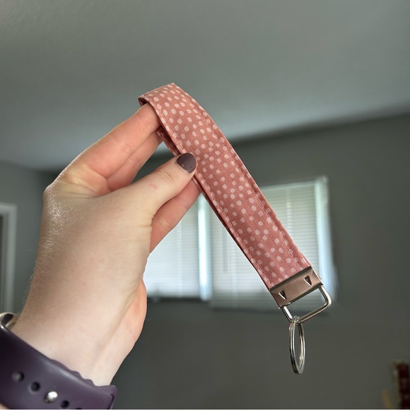 Handmade Keychain Wristlet - Picture 3 of 3